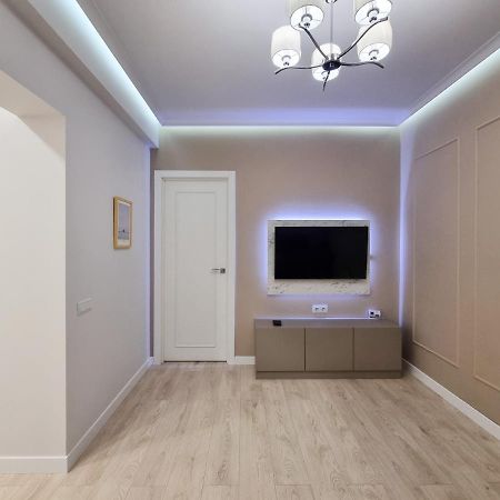 Botanica, 1 Bedroom Apartment With Living Chisinau Exterior photo