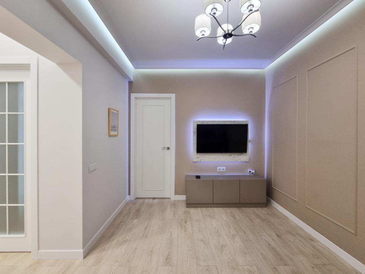 Botanica, 1 Bedroom Apartment With Living Chisinau Exterior photo